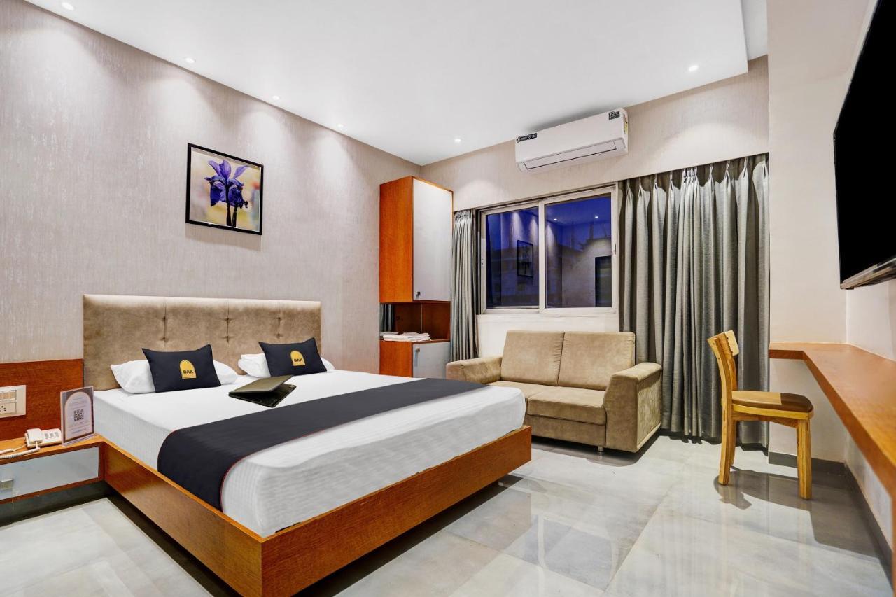 Townhouse Oak Hotel Vaibhav Surat Dış mekan fotoğraf